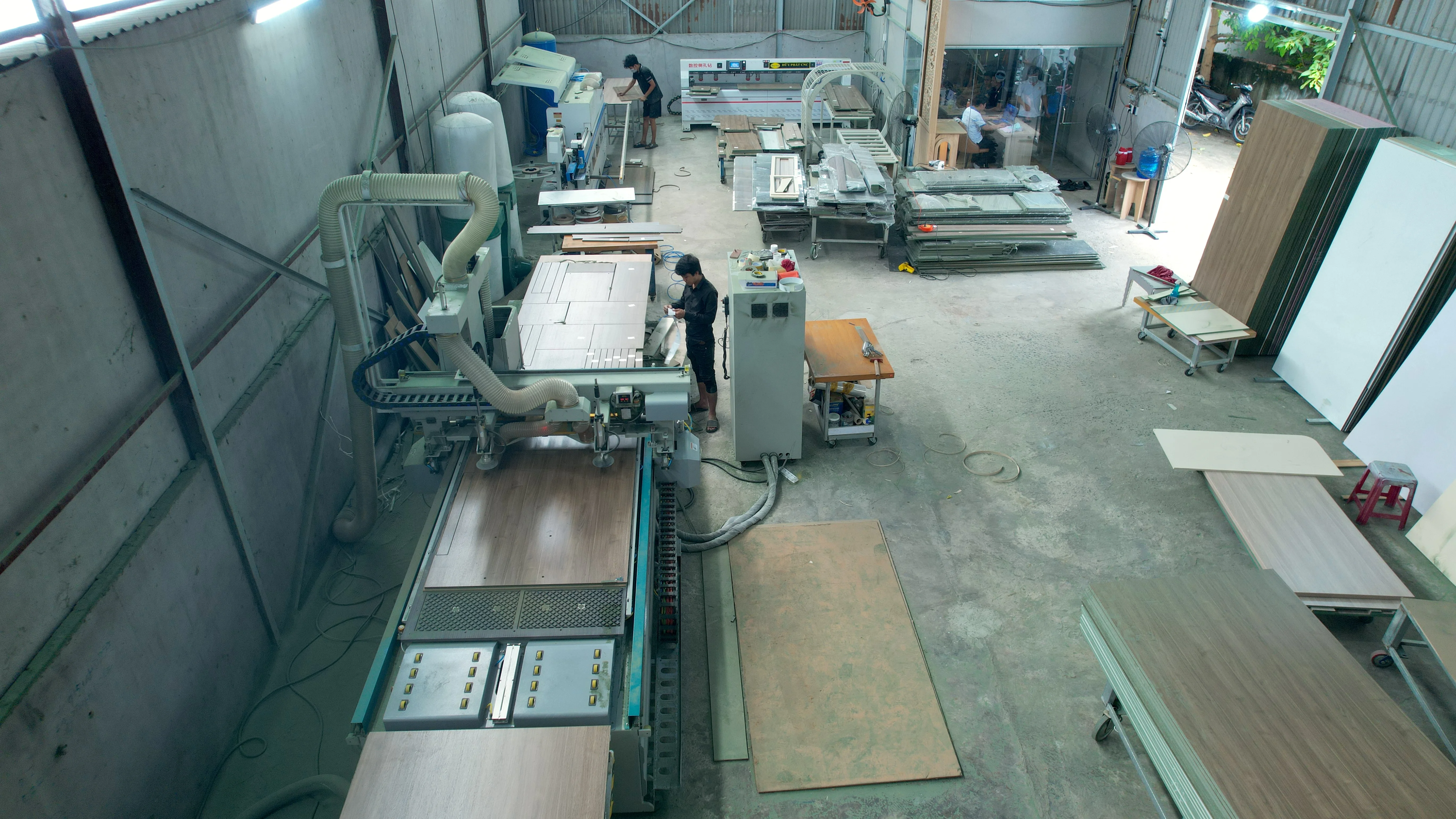 Toàn cảnh mặt bằng xưởng gia công nội thất CNC KTD Đông Hưng Thuận Quận 12